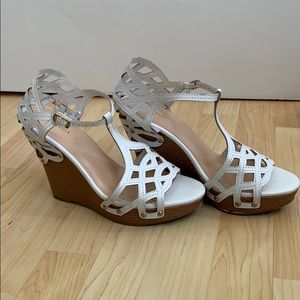 White Jasmin Wedges